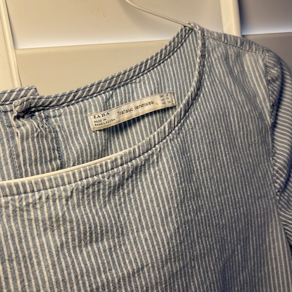 Zara Trafaluc denim dress frayed around the ruffled hem button down the back‎ - Picture 5 of 8